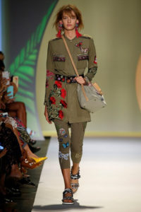 desigual-1-military-mood-spring-summer-2017-ss17-fashion-show-beauty-magazzino26-photography-makeup-hairstylist-service